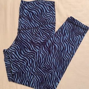 Zebra aerie leggings